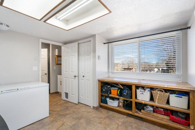 40 N 100 W, Aurora, UT 84620