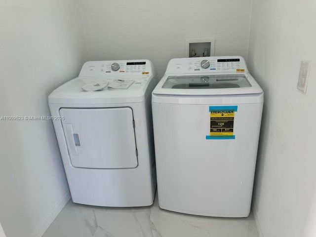 2706 72nd St W, Lehigh Acres, FL 33971