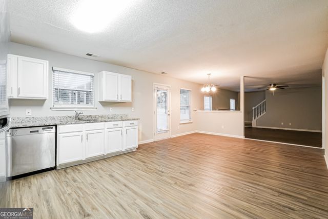 924 Ambeau Circle, Mcdonough, GA 30253
