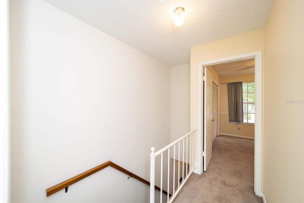 Image 15 of property listing at 13810 FLETCHERS MILL DRIVE, Tampa, FL 33613