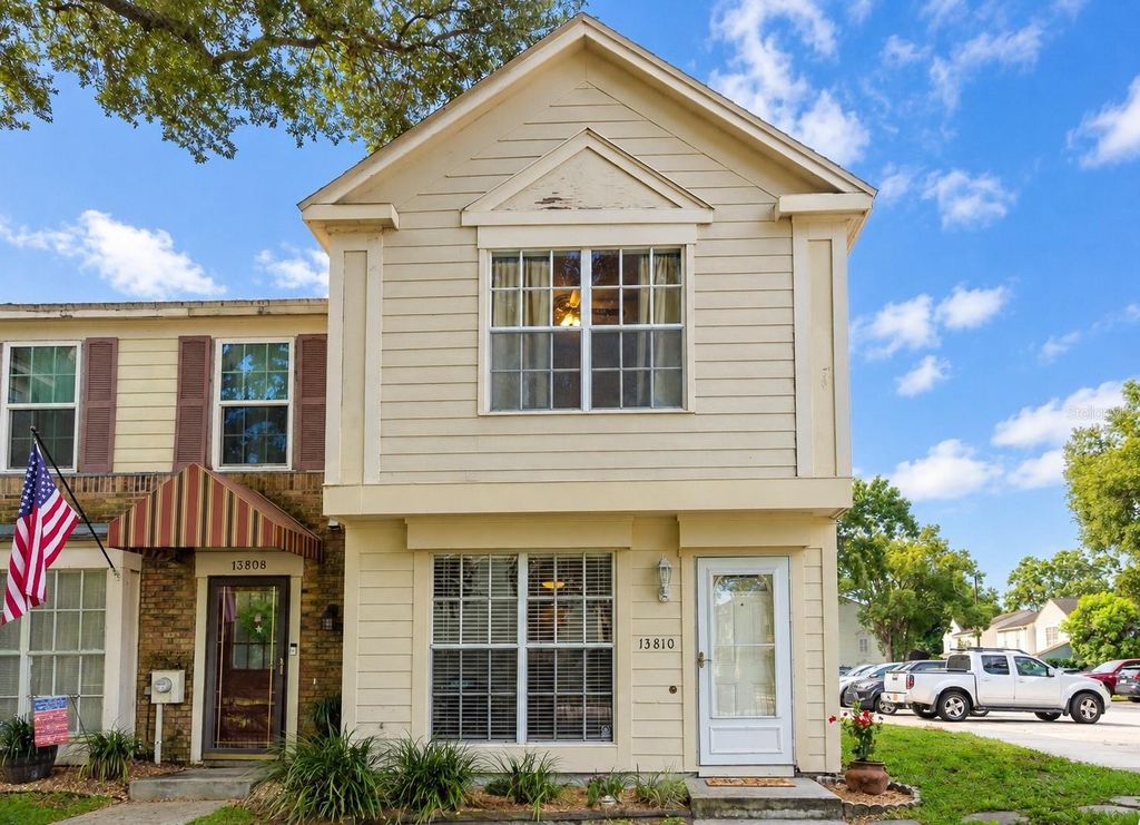 Image 3 of property listing at 13810 FLETCHERS MILL DRIVE, Tampa, FL 33613
