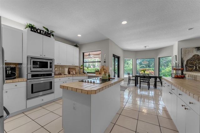 12019 SW 77th Ter, Miami, FL 33183