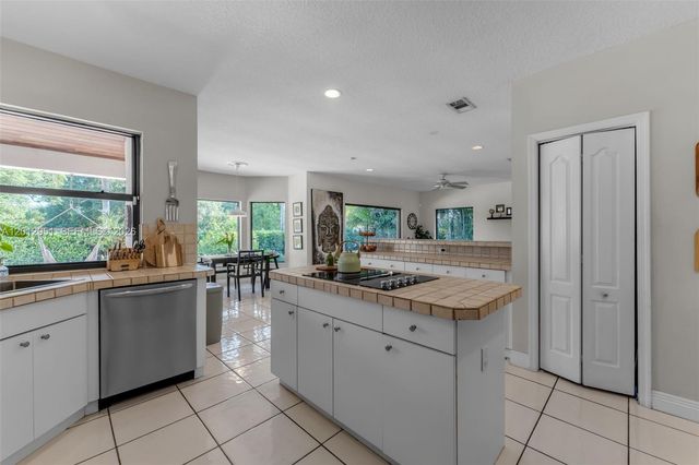 12019 SW 77th Ter, Miami, FL 33183