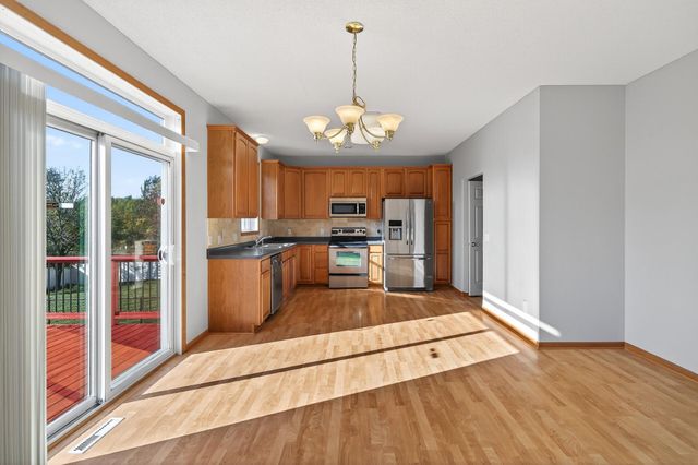 6757 Urbandale Lane N, Maple Grove, MN 55311