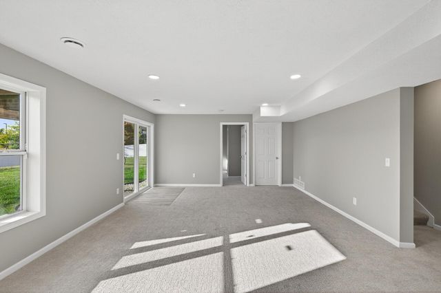 6757 Urbandale Lane N, Maple Grove, MN 55311