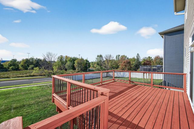 6757 Urbandale Lane N, Maple Grove, MN 55311