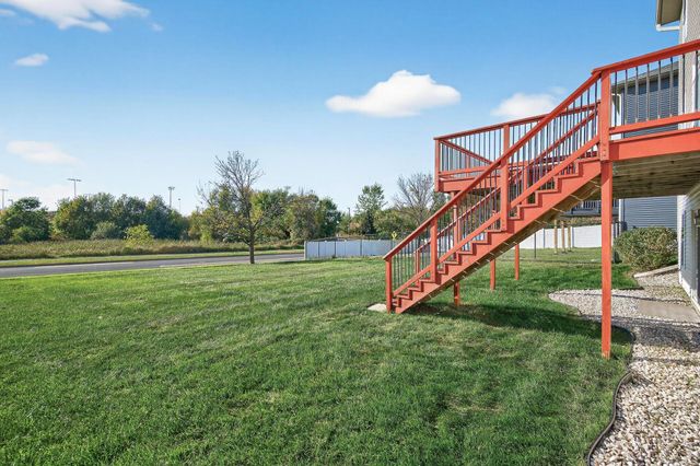 6757 Urbandale Lane N, Maple Grove, MN 55311