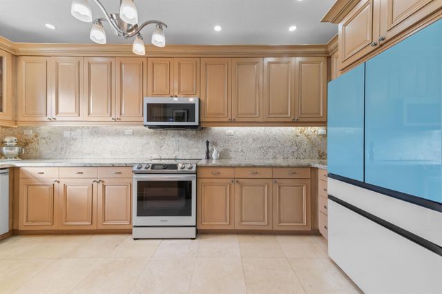 746 W Palmetto Park Road, Boca Raton, FL 33486