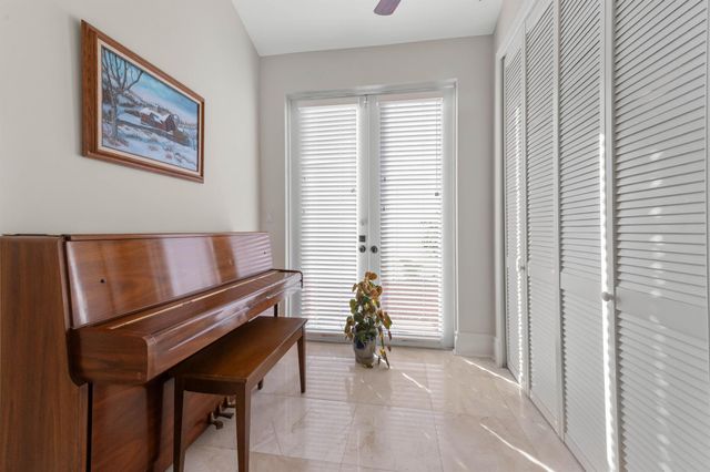 746 W Palmetto Park Road, Boca Raton, FL 33486