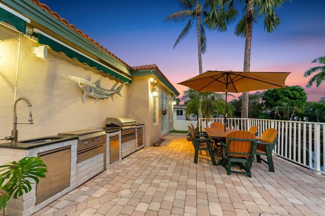 746 W Palmetto Park Road, Boca Raton, FL 33486