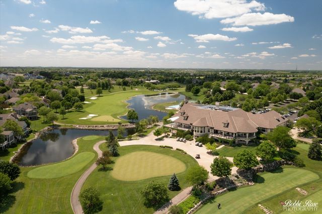 433 Ridge Court, Lake In The Hills, IL 60156