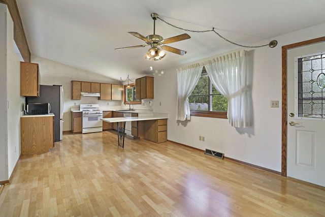 23626 62nd PLACE, Salem, WI 53168