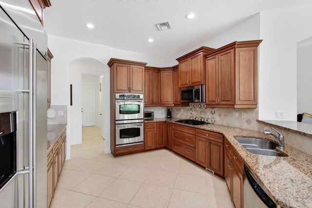 15564 Glencrest Avenue, Delray Beach, FL 33446
