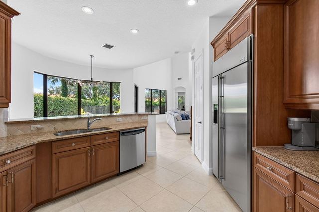 15564 Glencrest Avenue, Delray Beach, FL 33446
