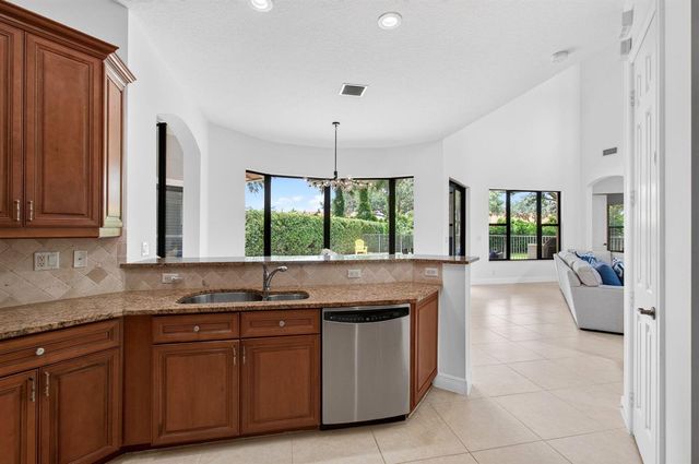 15564 Glencrest Avenue, Delray Beach, FL 33446