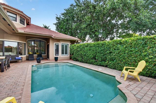15564 Glencrest Avenue, Delray Beach, FL 33446