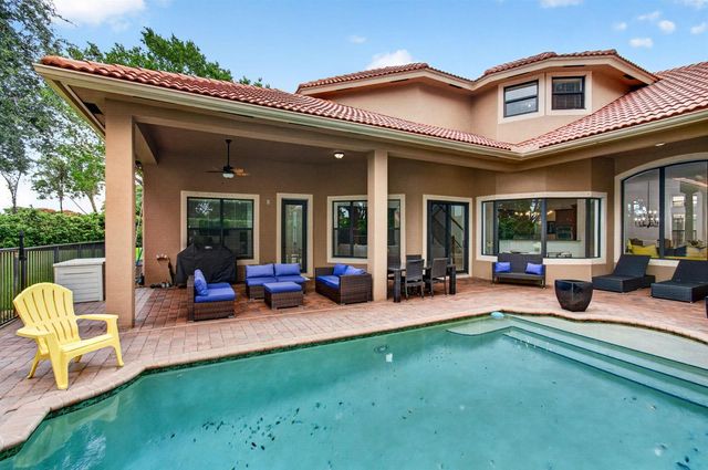 15564 Glencrest Avenue, Delray Beach, FL 33446