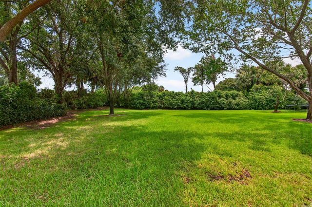15564 Glencrest Avenue, Delray Beach, FL 33446