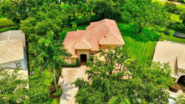 15564 Glencrest Avenue, Delray Beach, FL 33446