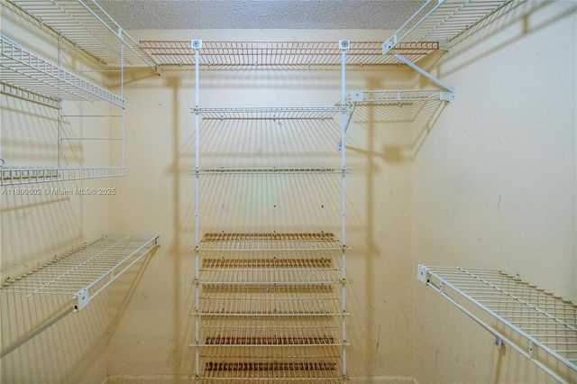 8205 NW 61st St B209, Tamarac, FL 33321