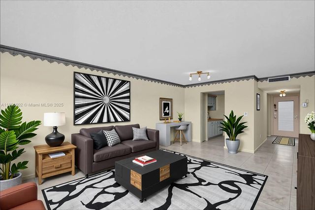 8205 NW 61st St B209, Tamarac, FL 33321