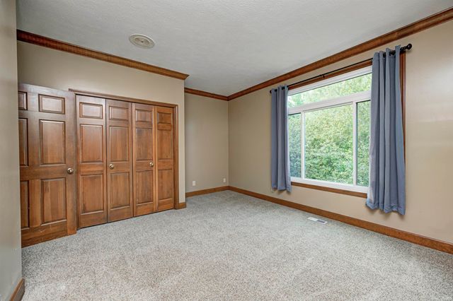 695 S St. Louis Drive, Crawfordsville, IN 47933