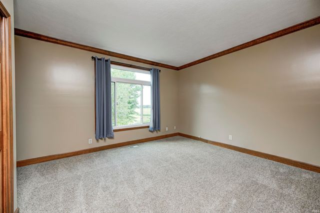 695 S St. Louis Drive, Crawfordsville, IN 47933