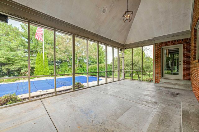 695 S St. Louis Drive, Crawfordsville, IN 47933