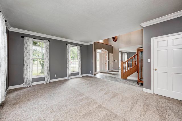 695 S St. Louis Drive, Crawfordsville, IN 47933