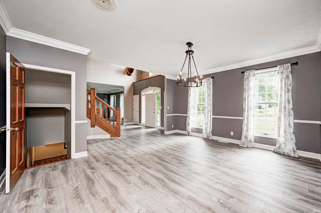 695 S St. Louis Drive, Crawfordsville, IN 47933