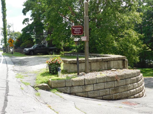 39 Sycamore Terrace, Mahopac, NY 10541