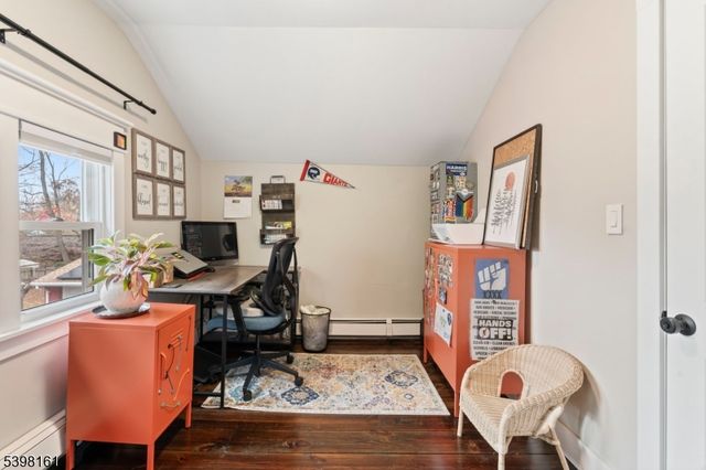 46 Plainfield Ave, Metuchen Boro, NJ 08840