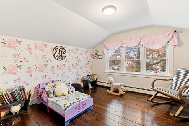 46 Plainfield Ave, Metuchen Boro, NJ 08840