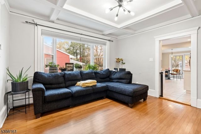 46 Plainfield Ave, Metuchen Boro, NJ 08840