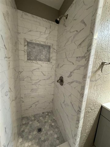 118 N Elk Dr, Cache, OK 73527