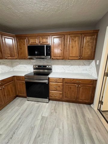 118 N Elk Dr, Cache, OK 73527