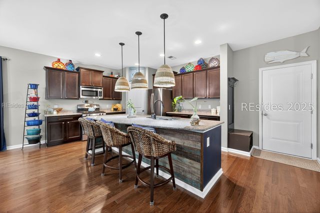 5 Pioneer Pt, Bluffton, SC 29910