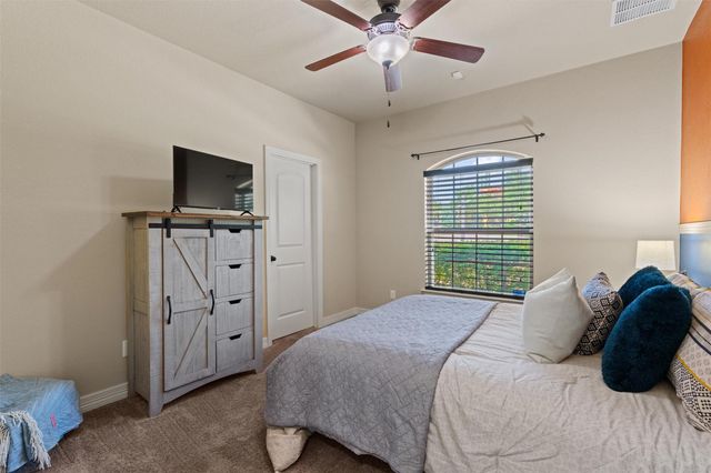 205 Quarry Lake EST, Liberty Hill, TX 78642