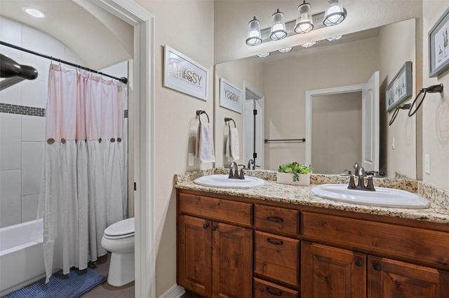 205 Quarry Lake EST, Liberty Hill, TX 78642