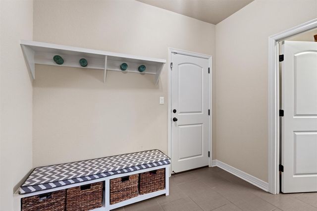 205 Quarry Lake EST, Liberty Hill, TX 78642