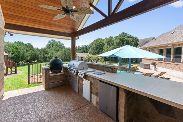 205 Quarry Lake EST, Liberty Hill, TX 78642