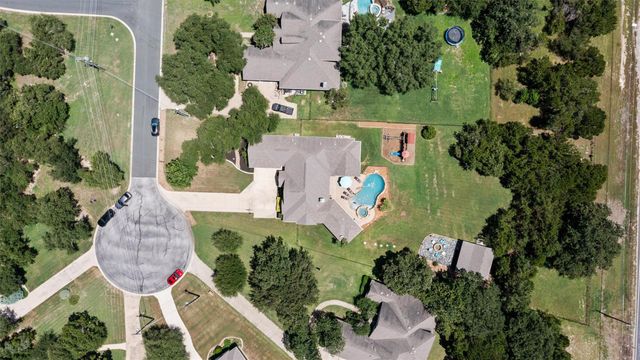 205 Quarry Lake EST, Liberty Hill, TX 78642