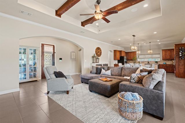 205 Quarry Lake EST, Liberty Hill, TX 78642