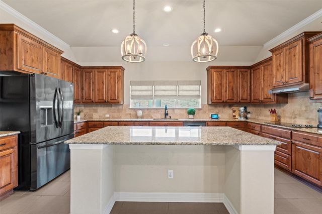 205 Quarry Lake EST, Liberty Hill, TX 78642