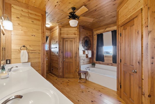 2390 S Branch Road, Krum, TX 76249