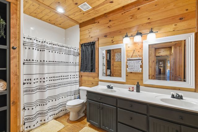 2390 S Branch Road, Krum, TX 76249