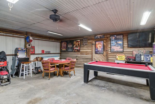 2390 S Branch Road, Krum, TX 76249