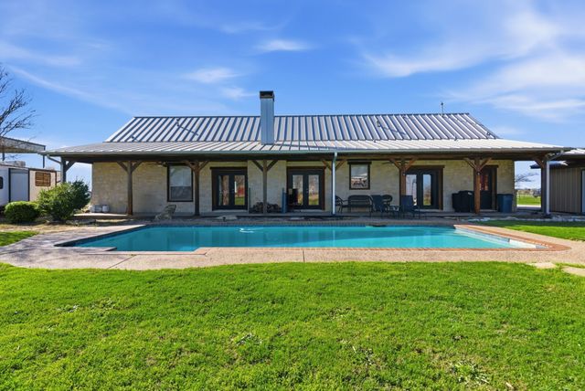 2390 S Branch Road, Krum, TX 76249