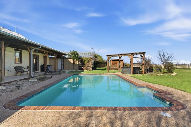 2390 S Branch Road, Krum, TX 76249