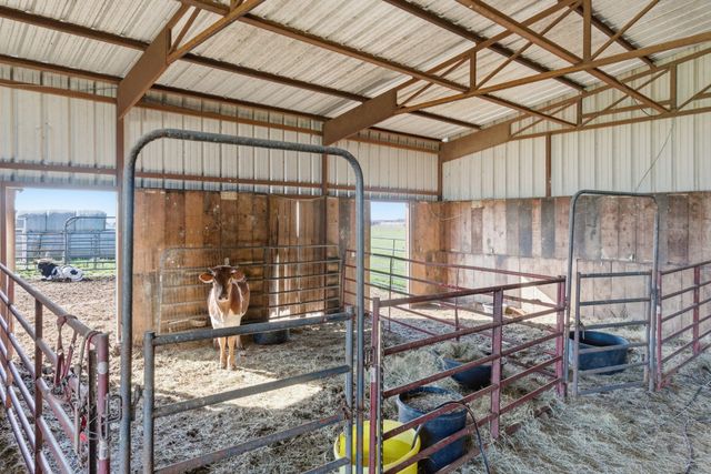 2390 S Branch Road, Krum, TX 76249